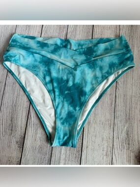PINK Victoria’s Secret Blue Tie Dye Bikini Bottoms XL